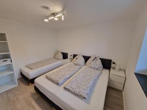 Posteľ alebo postele v izbe v ubytovaní Apartment Bergblick