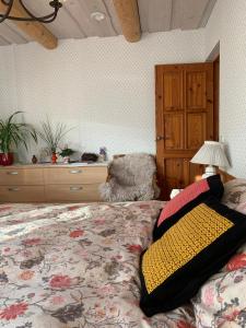 Ένα ή περισσότερα κρεβάτια σε δωμάτιο στο Romantiline talu Pädaste lahe ääres