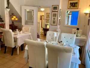 Photo de la galerie de l'établissement The Gallery B&B, the Glen, Kinsale ,County Cork, à Kinsale