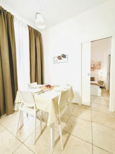 Postel nebo postele na pokoji v ubytování Paradise Rooms