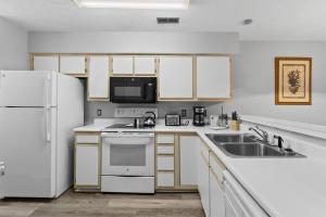 Foto dalla galleria di True Blue Golf Escape 2 Bdrm 2 Bath a Pawleys Island Altre 12 foto