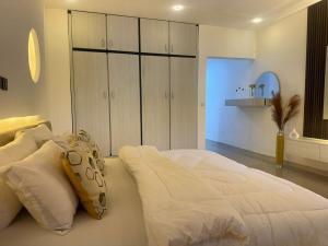 Postel nebo postele na pokoji v ubytování Résidence Prosper 06