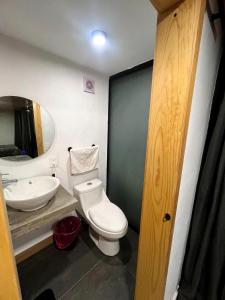 Koupelna v ubytování Cabaña La Finca Mazamitla