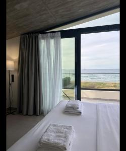 Postel nebo postele na pokoji v ubytování Destino Sea View Villa with private pool