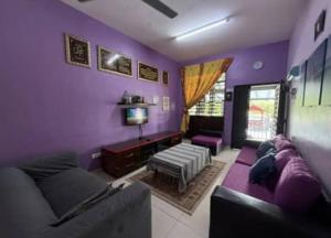 Posezení v ubytování HOMESTAY TERATAKMUSLIM KHAIRUL&ROZAINI Melaka