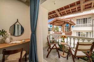 Svalir eða verönd á Spring Breeze Hotel Hoi An