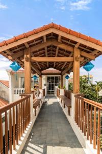 Svalir eða verönd á Spring Breeze Hotel Hoi An