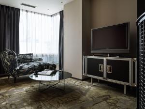 TV a/nebo společenská místnost v ubytování Akasaka Granbell Hotel