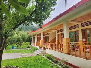 Afbeelding uit fotogalerij van Apple Orchard Suite 1 in Harsil +6 foto's