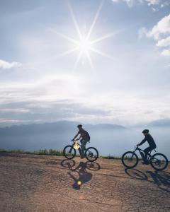 Jazda na bicykli v okolí ubytovania ZillergrundRock Luxury Mountain Resort