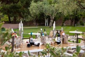 Сад в Royal Paradise Beach Resort & Spa