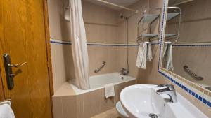 Koupelna v ubytování Marina Palmanova Apartamentos