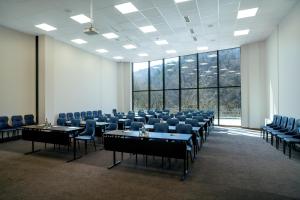 Konferenční prostory v ubytování Ani Forest Hills Hotel and Resort, Dilijan + 35 fotografií
