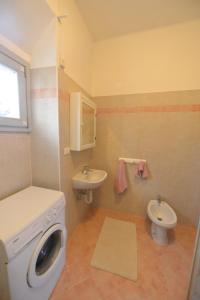 A bathroom at Casa Diana - WelcHome
