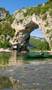 Φυσικό τοπίο κοντά σε αυτή η παραθεριστική κατοικία