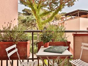 En balkon eller terrasse på Residenza Turistico Alberghiera Corallo