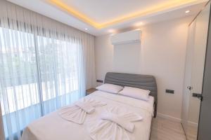 Foto dalla galleria di Calis Suites Çeşme - Only Family a Çeşme