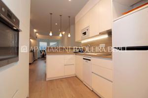 O bucătărie sau chicinetă la Apartarent 1500 - Apartamento Maladeta