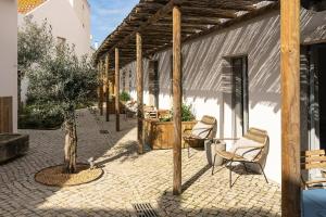 Patio nebo venkovní prostory v ubytování Charming Design House In Montijo With Garden - 45