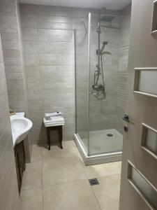 Gallery image of Hotel THR Center in Curtea de Argeş