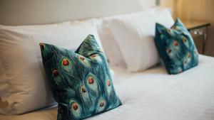 Rúm í herbergi á Bellinter House Hotel & Spa
