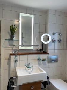 Ein Badezimmer in der Unterkunft Exklusive Ferienwohnungen und Business Apartments Marburg