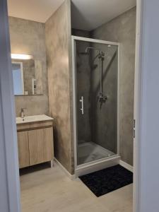 Bilik mandi di Apartements Dunkerque - GRAVELINES - GRAND FORT PHILIPPE