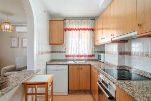 Η κουζίνα ή μικρή κουζίνα στο Casa Playa Carabassi