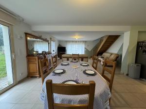 Gallery image of La Maison de la Tuffiere - 14pers - Circuit Bugatti in Le Grand-Lucé