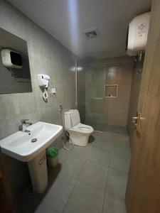 Koupelna v ubytování Swiss Pearl Continental Suite