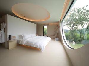 Letto o letti in una camera di No Man's Frontier