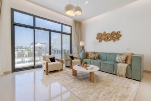 Pool and Sea Views 3BR and Assistant's Room Villa with Beach Access and BBQ Facilities, Sharm - Al Dana Villa, Al Dana Island by Deluxe Holiday Homes