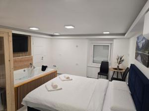 Gallery image of Wellness Deluxe Edy Room in Zagreb