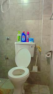 Ένα μπάνιο στο Rew apartment 28