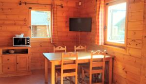 Η κουζίνα ή μικρή κουζίνα στο Chalet les Hauts de la Lauzière