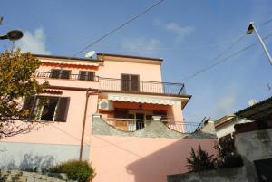Gallery image of Appartamento Seccheto Mare in Seccheto +22 photos