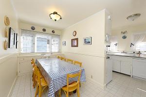 Dapur atau dapur kecil di 316CA Upper 316 Catalina Upper