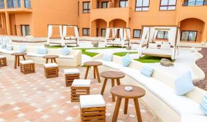 Khu vực ghế ngồi tại Bakour Oh Nice Costa del Sol