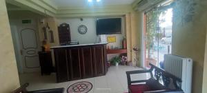 Gallery image of Palatino Rooms in Loutra Edipsou +20 photos