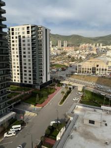 En generel udsigt til bjerge eller udsigt til bjerge taget fra lejligheden