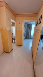 Μια τηλεόραση ή/και κέντρο ψυχαγωγίας στο Sunny Apartment