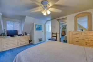 Postel nebo postele na pokoji v ubytování 347CA 347 Catalina