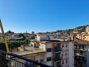 Huoneisto – kaupungin Rapallo yleisnäkymä majoituspaikasta käsin