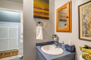 Ένα μπάνιο στο Peaceful Countryside Escape in Covington! +19 φωτογραφίες