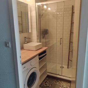 Kúpeľňa v ubytovaní Face estacade, studio 4 personnes vue mer + 1 fotografia