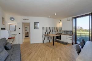 Fotografie z fotogalerie ubytování Gardawinehouse v destinaci Centenaro + 9 fotografií