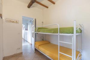 Gallery image of Appartamento il Tramonto - Helloelba in Scaglieri