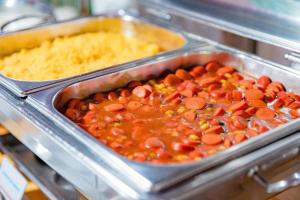 Comida no hotel ou em algum lugar perto
