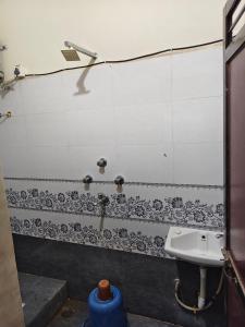 Bagno di Shree Dev Kripa Geust house