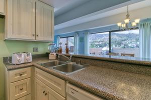 Dapur atau dapur kecil di Bahia Vista B44 +11 gambar